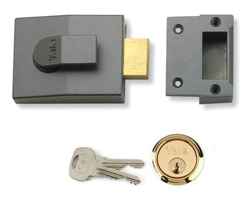 Yale-82-Deadbolt-Nightlatch